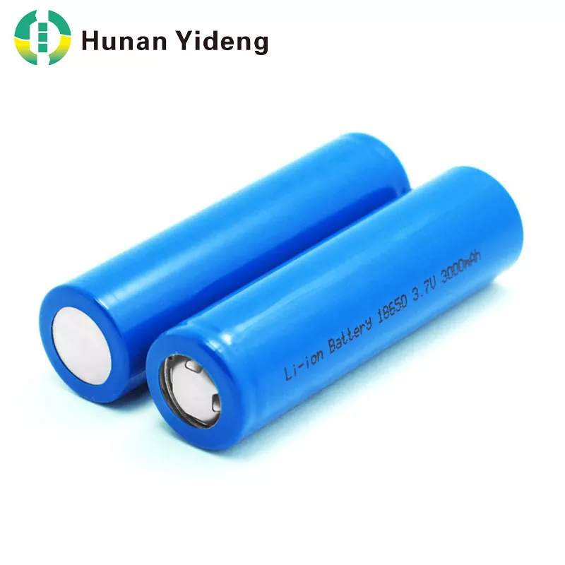 Cumas Ard 18650 Battery ian Litiam Sorcóireach 3.7V 3000mAh